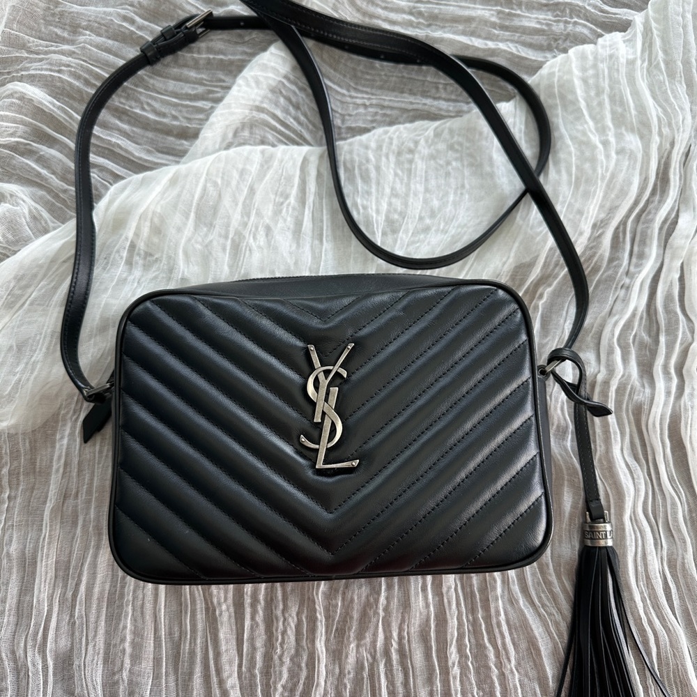 Lou Medium Camera Crossbody Bag in Quilted Leather